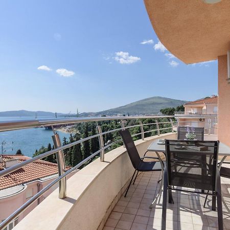 Apartment Marijana Трогир Екстериор снимка
