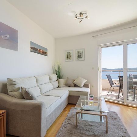 Apartment Marijana Трогир Екстериор снимка