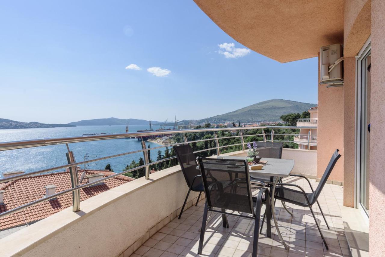 Apartment Marijana Трогир Екстериор снимка