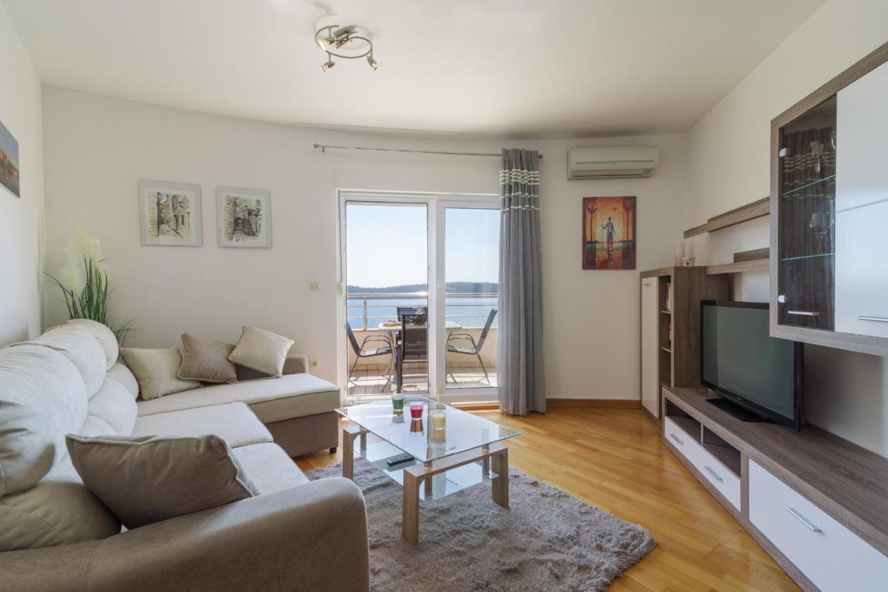Apartment Marijana Трогир Екстериор снимка