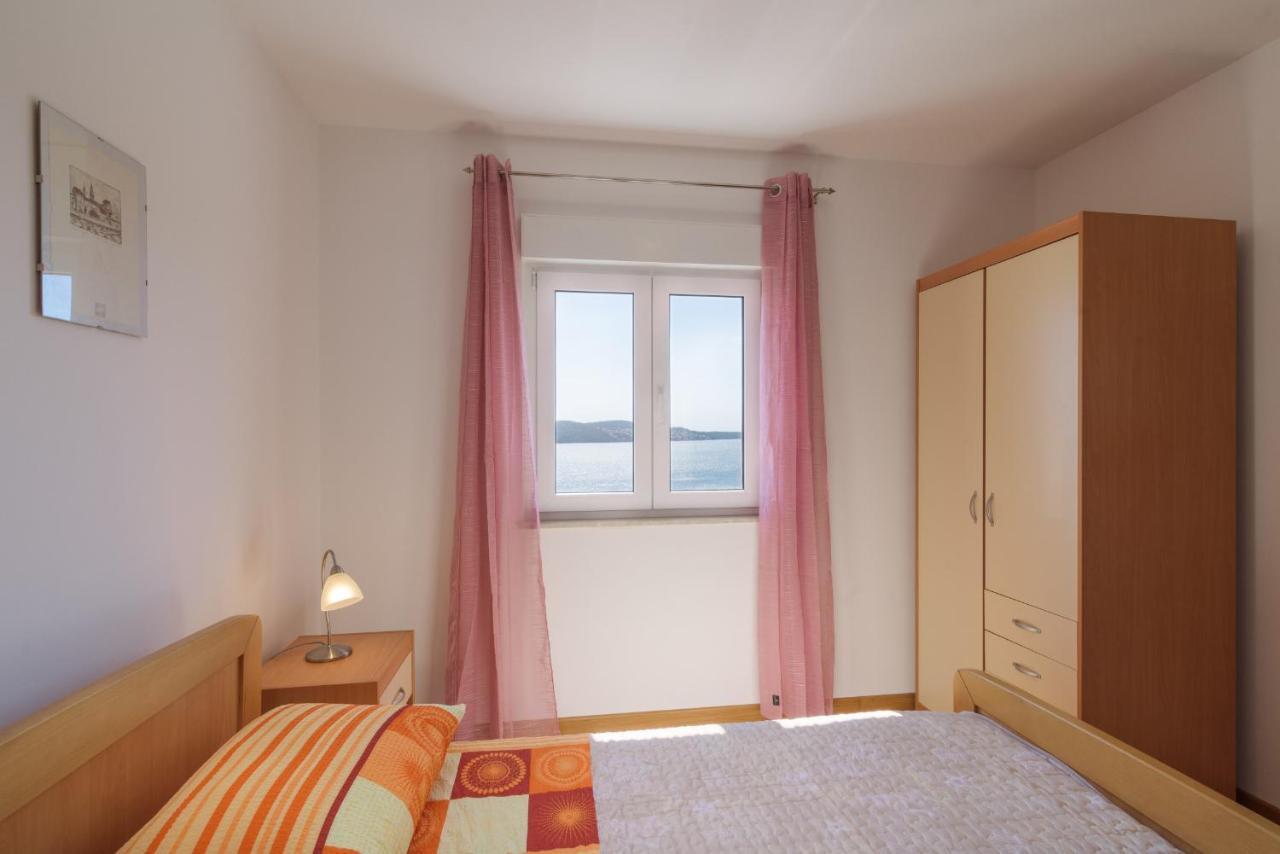 Apartment Marijana Трогир Екстериор снимка
